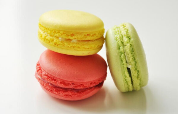 Beach Cliff Coast Couple Cupcake